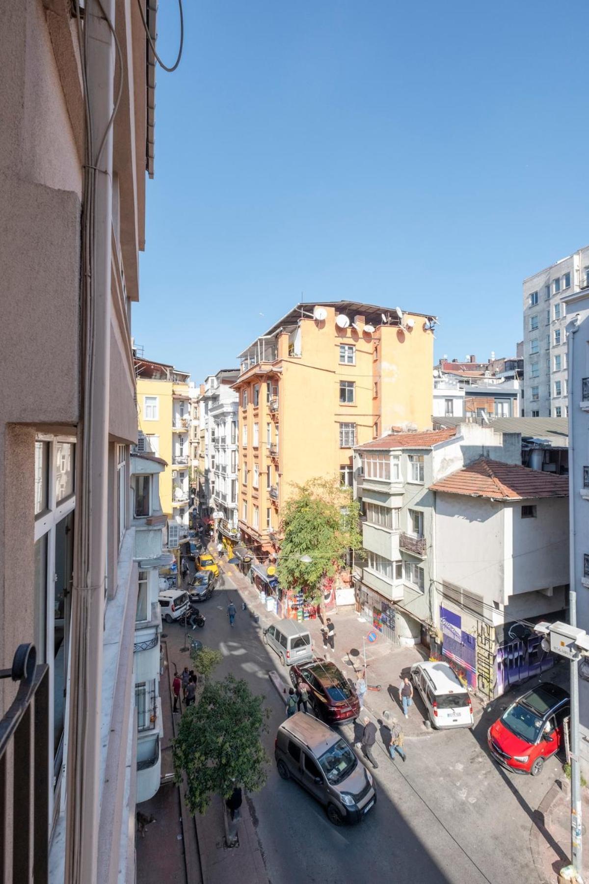 Apartment High-ceiling 3-bedroom Istanbul