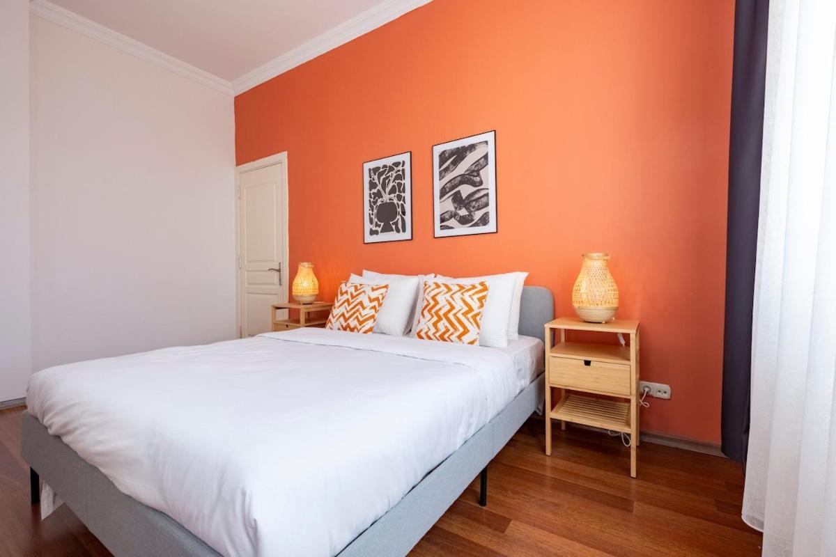 High-ceiling 3-bedroom Daire İstanbul
