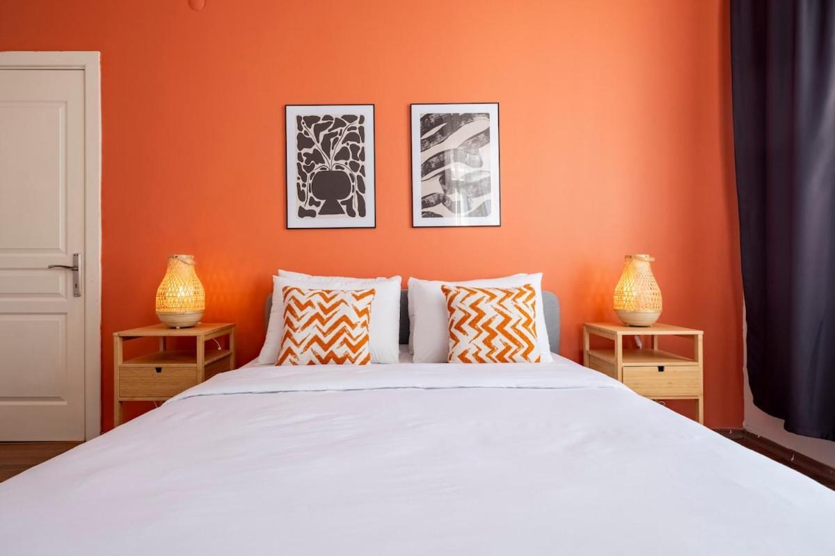 High-ceiling 3-bedroom * Istanbul